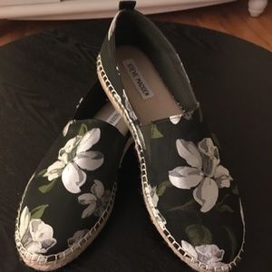 Steve Madden “Portugal” Slip On Shoes